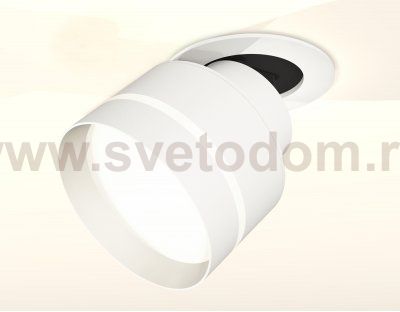 Комплект встраиваемого поворотного светильника с акрилом Ambrella XM8101525 XM