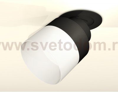 Комплект встраиваемого поворотного светильника с акрилом Ambrella XM8102521 XM