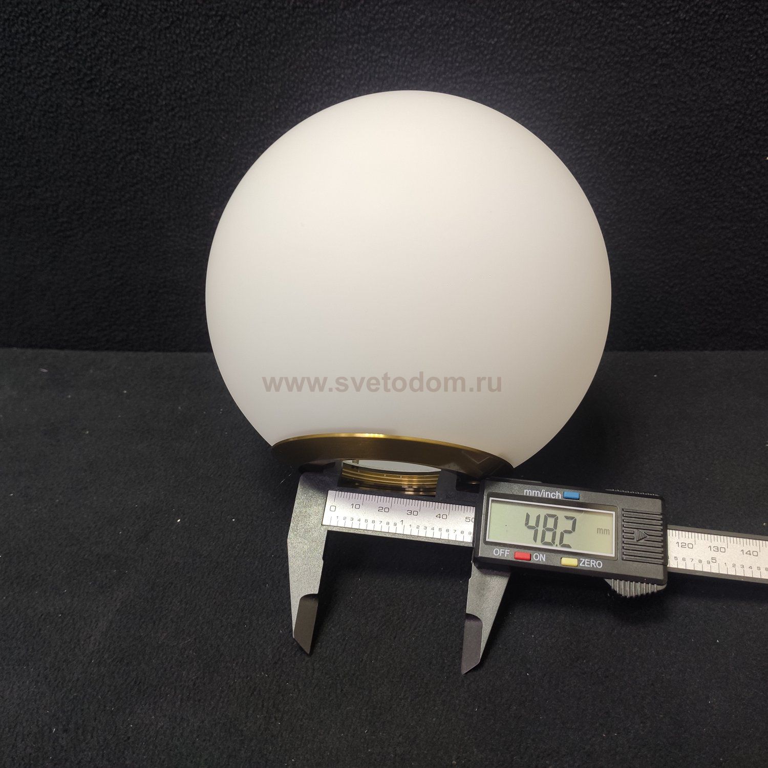 Плафон стекло белый матовый 200мм с резьбой 49мм Loft it 2578 Icl