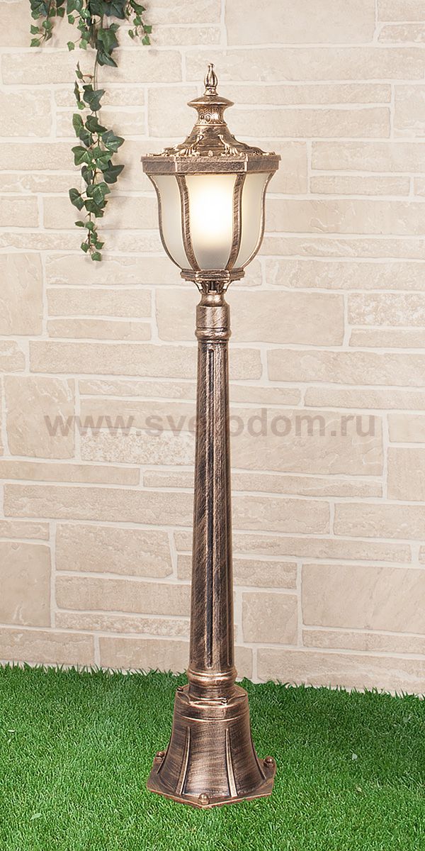 Светильник на столбе Elektrostandard Taurus F черное золото (арт. GLXT-1458F)