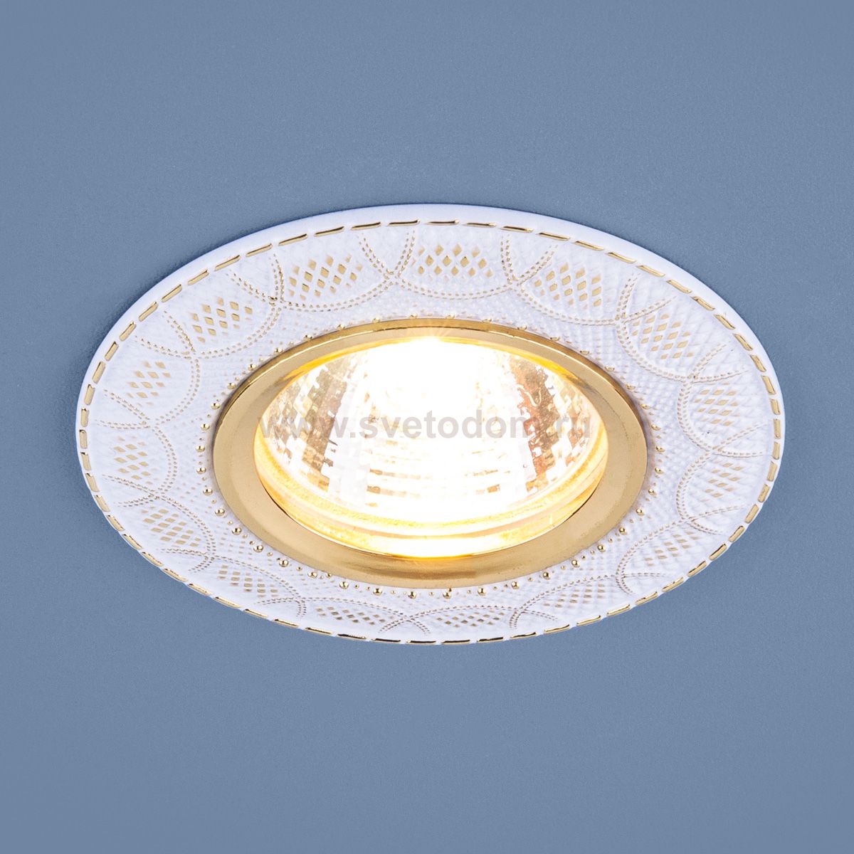 Встраиваемый светильник Elektrostandard 7010 MR16 WH/GD белый/золото
