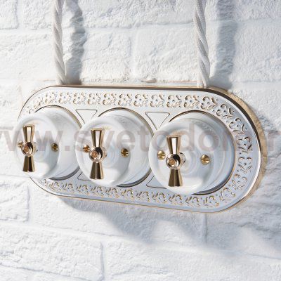 Рамка на 3 поста (белое золото) Werkel WL70-frame-03