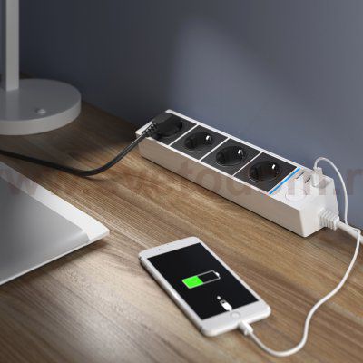 Розеточный блок 4-х местный + 3 USB белый/черный Werkel WL20-04-03