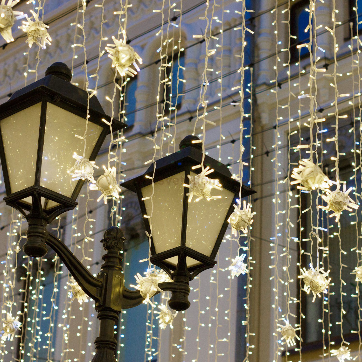 Праздничная гирлянда нить белый 10м IP65 400-101 Eurosvet