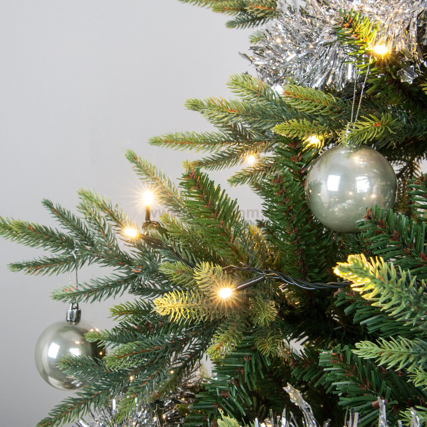 Праздничная гирлянда нить теплый белый 10м IP20 400-002 Eurosvet