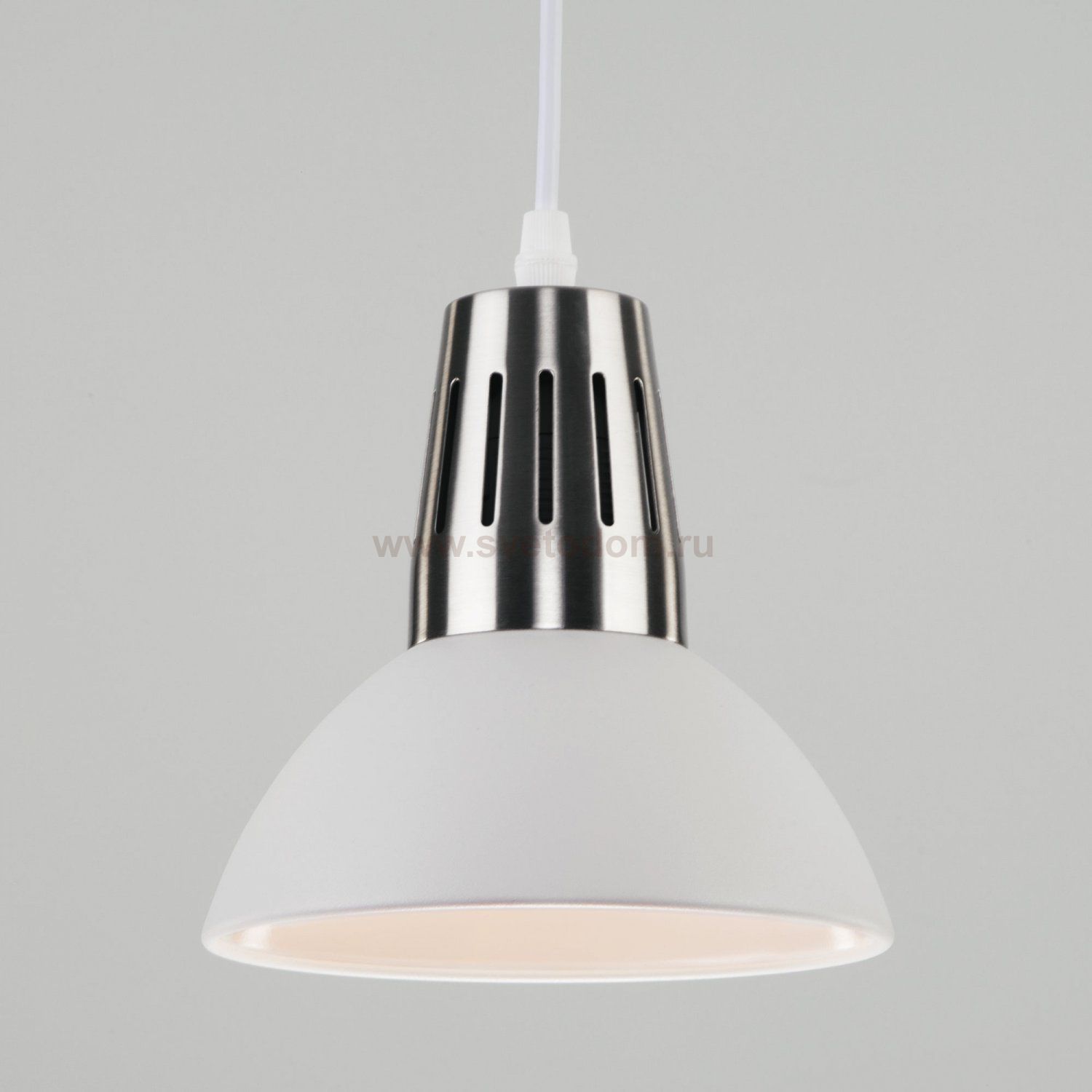 Подвесной светильник Eurosvet 50174/1 белый Norman