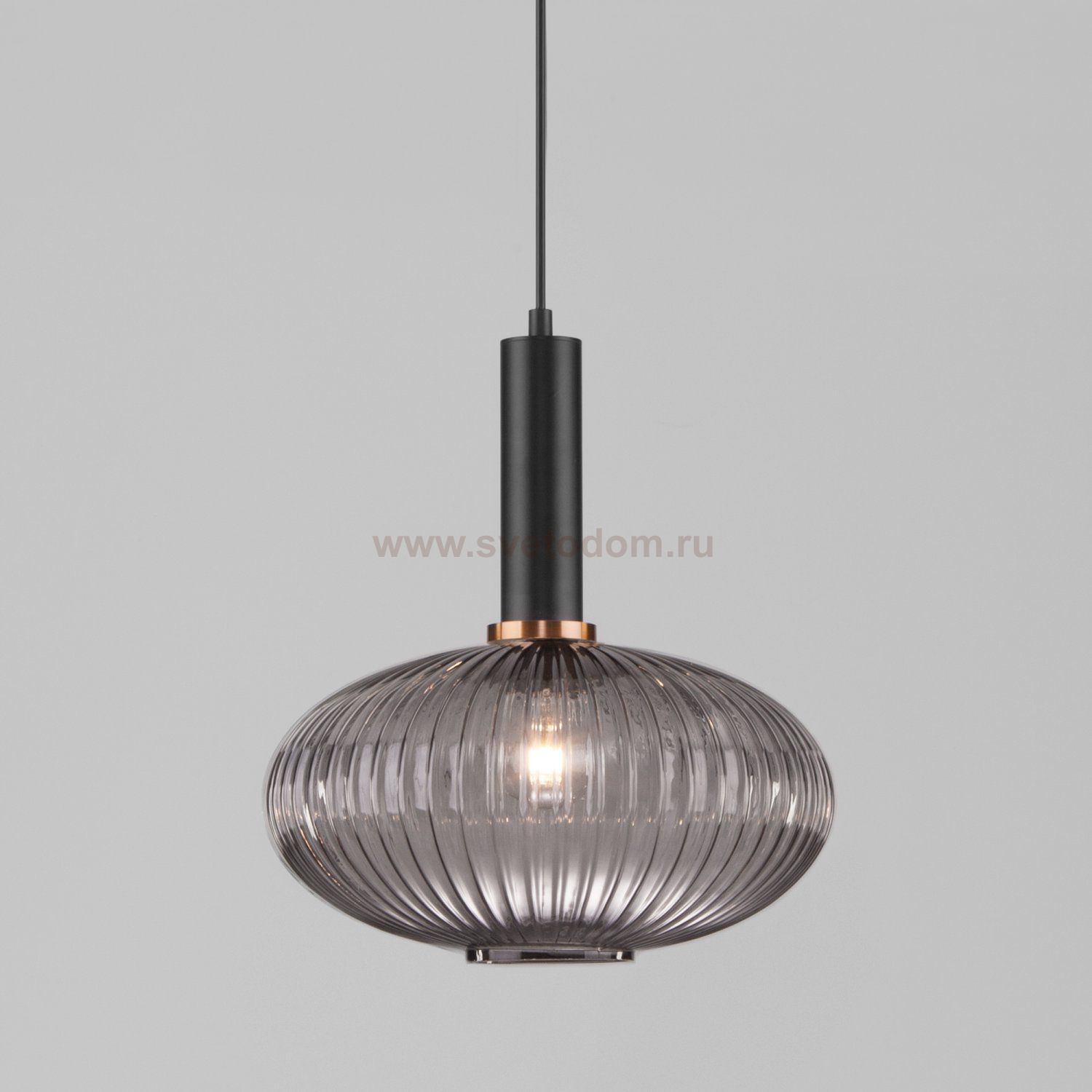 Люстра Eurosvet 50183/1 Bravo дымчатый