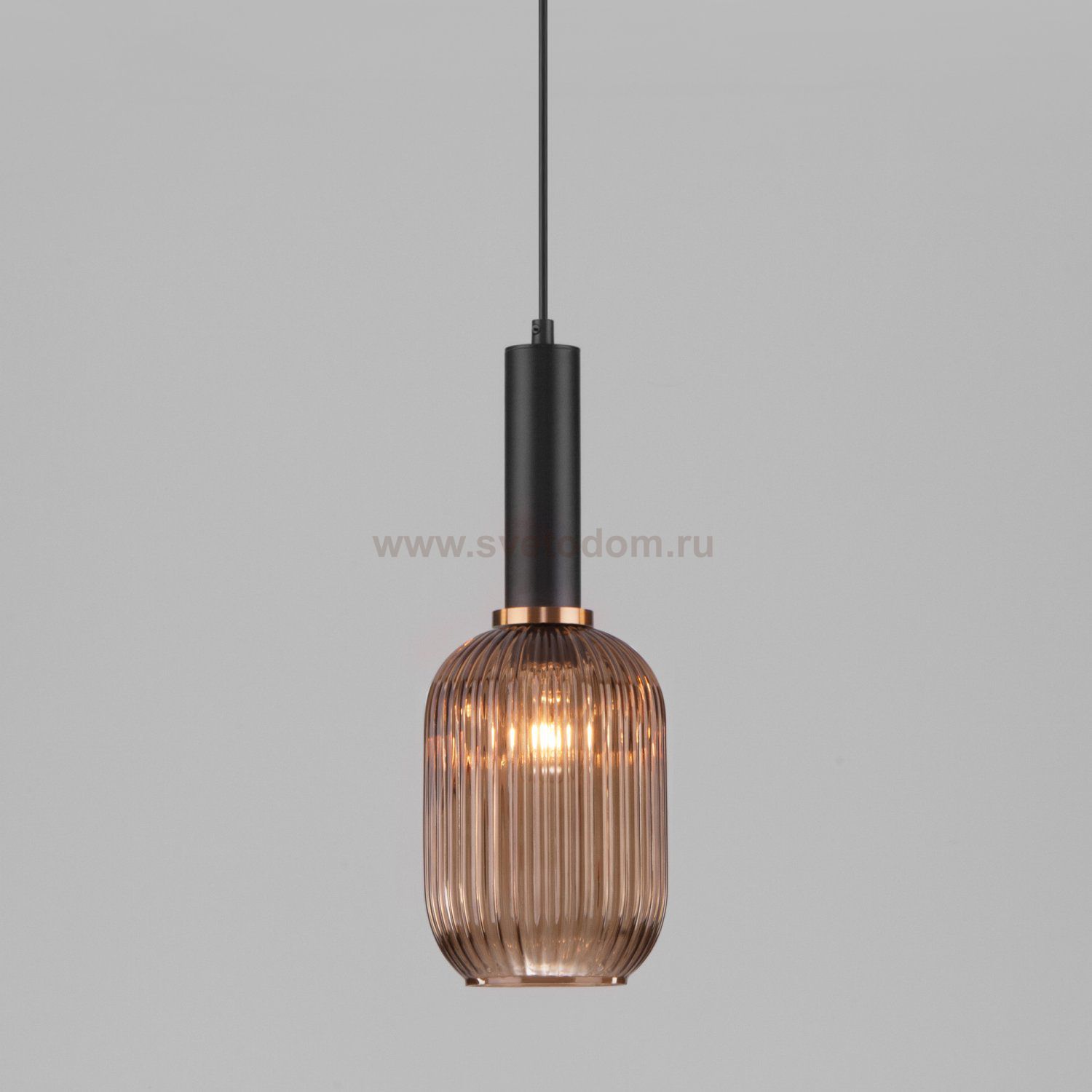 Подвесной светильник Eurosvet 50181/1 Bravo янтарный