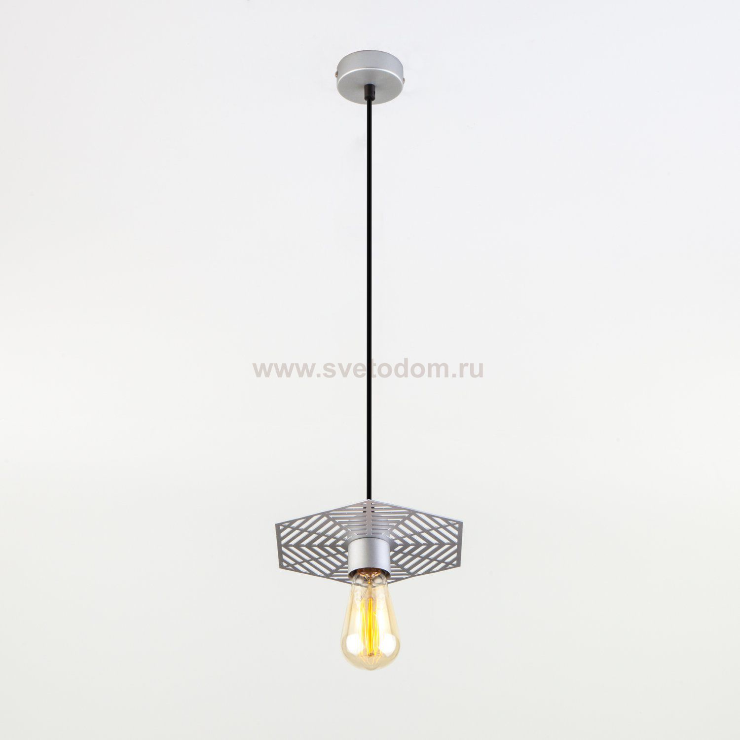 Светильник Eurosvet 50167/1 серебряный