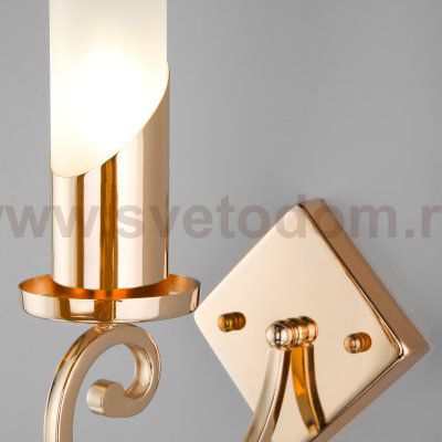Классический настенный светильник Eurosvet 60117/1 золото Banci