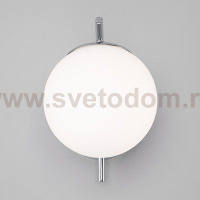 Бра со стеклянным плафоном Eurosvet 70152/1 хром Frost