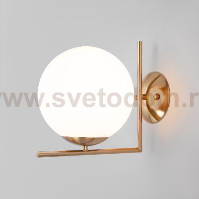 Настенно-потолочный светильник со стеклянным плафоном Eurosvet 70153/1 латунь Frost