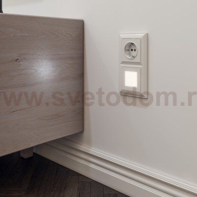 Розетка с заземлением и шторками (белая) W1171101 Werkel