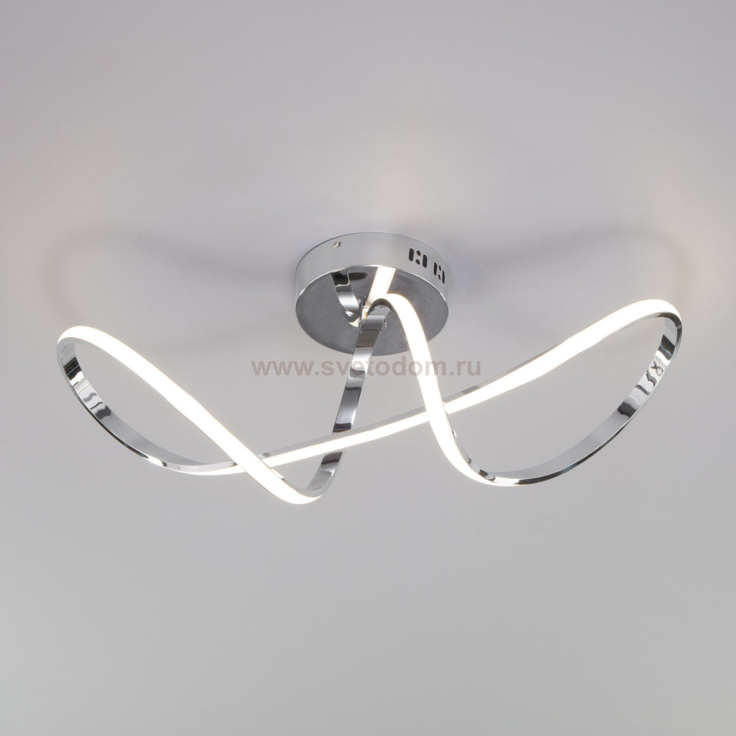 Потолочный светодиодный светильник с пультом управления Eurosvet 90112/1 хром Fold