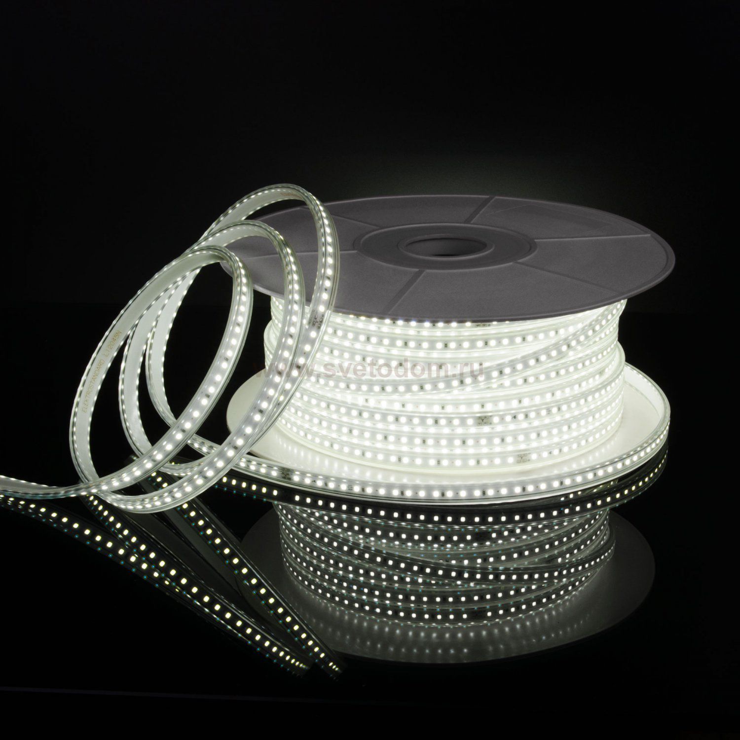 Светодиодная лента Лента светодиодная 220V 14,4W 120Led 2835 IP65 6500 холодный белый, 50 м Elektrostandard