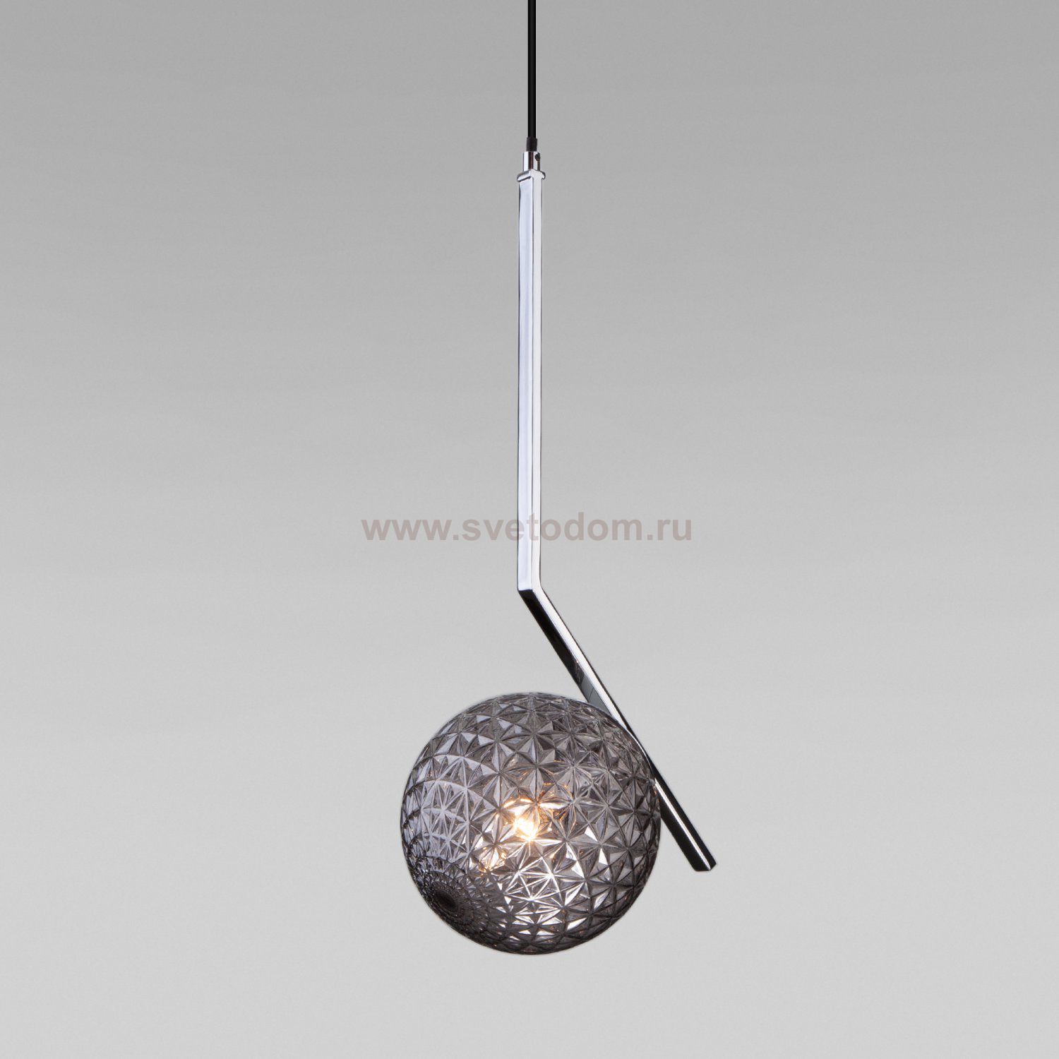 Подвесной светильник со стеклянным плафоном Eurosvet 50213/1 хром