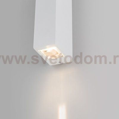 Уличный настенный светодиодный светильник Blaze LED IP54 35136/W белый Elektrostandard