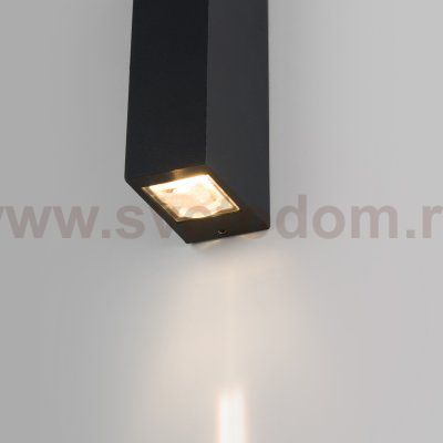 Уличный настенный светодиодный светильник Blaze LED IP54 35136/W черный Elektrostandard