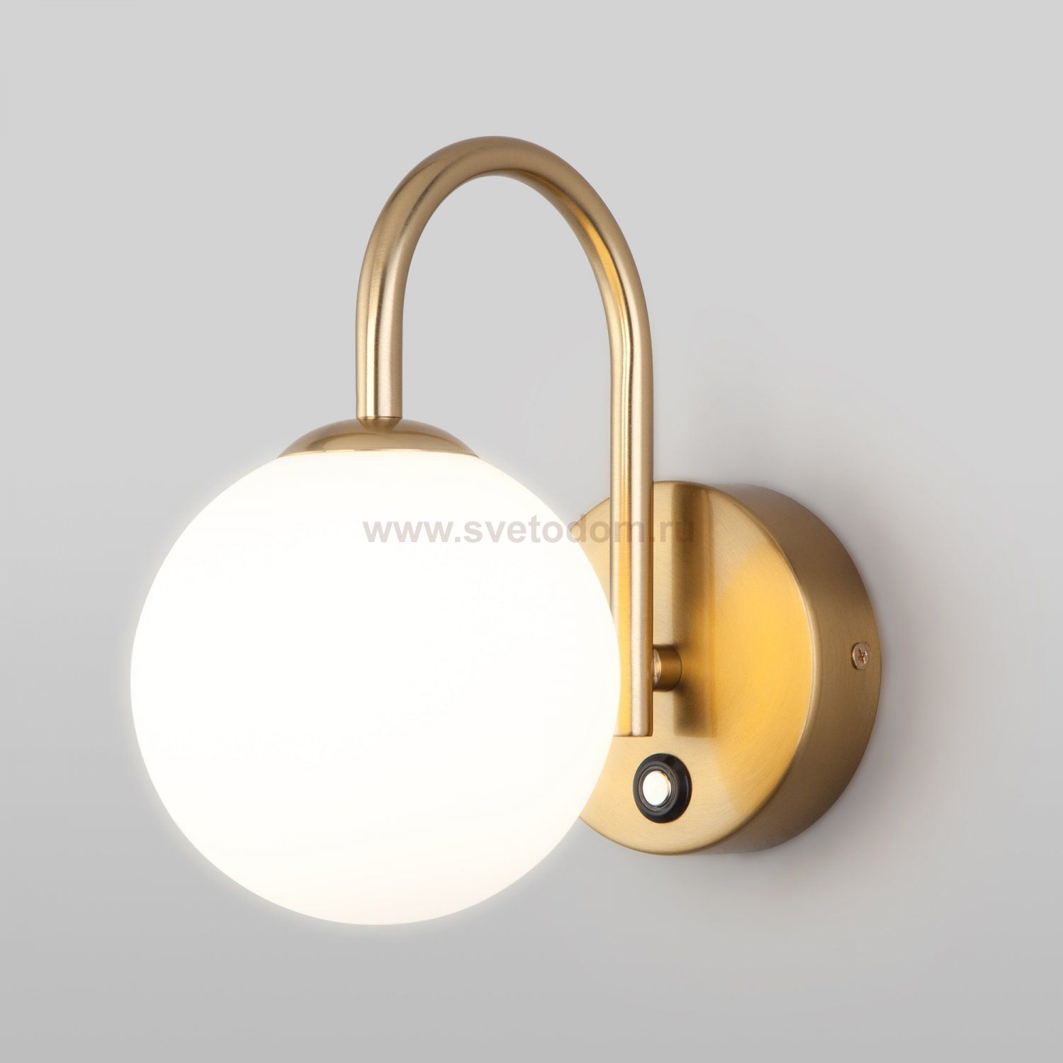 Бра со стеклянным плафоном 359/1 латунь Bogates