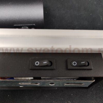 Настенный светодиодный светильник с USB и Type-C 20127/1 LED черный Eurosvet Binar