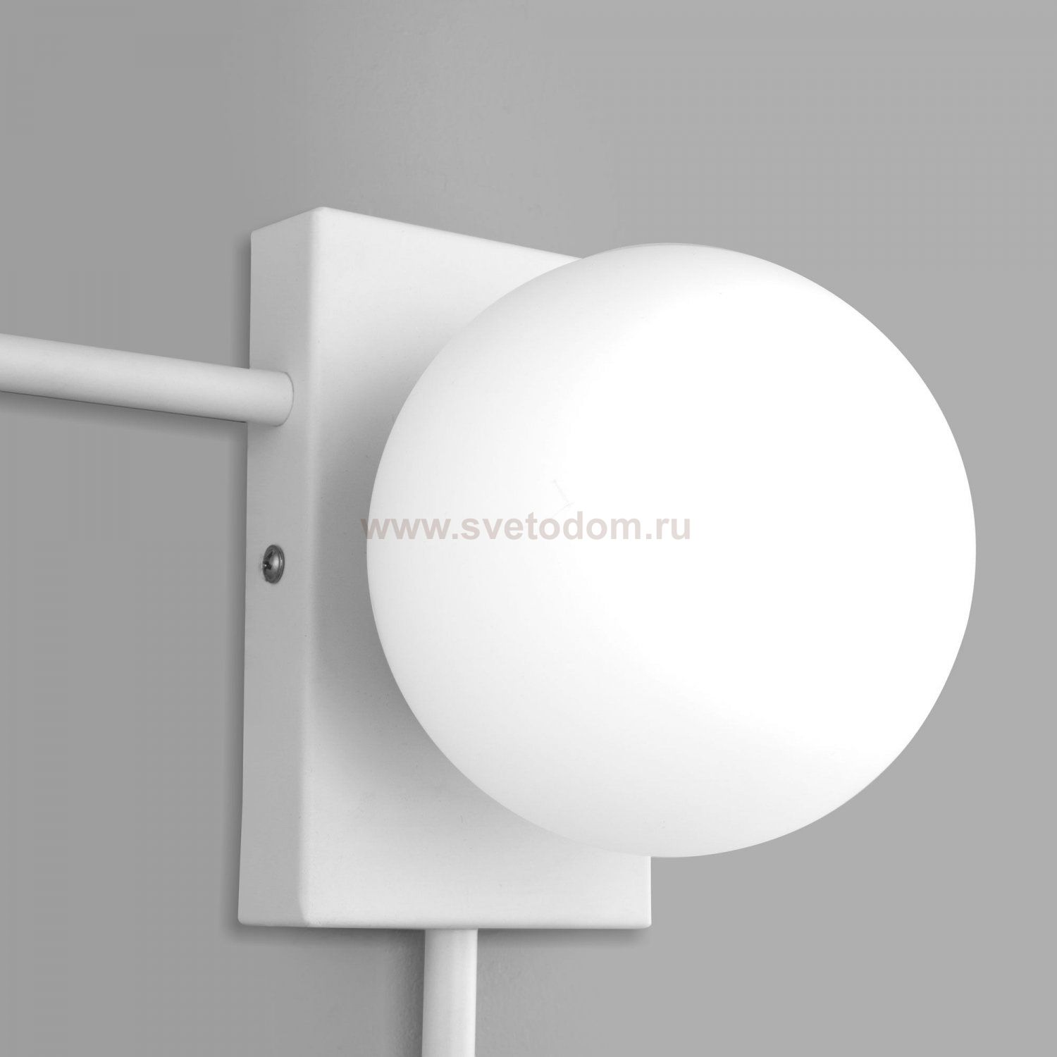 Настенный светильник Eurosvet 40034/1 белый Fredo