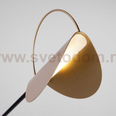 Напольный светильник 01143/1 черный/золото Eurosvet