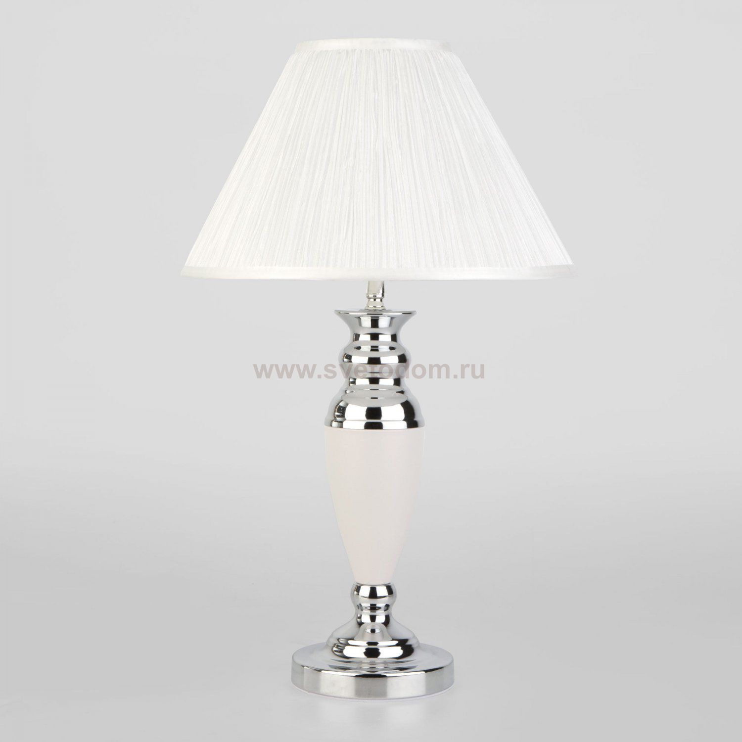 Настольный светильник 008 белый Eurosvet