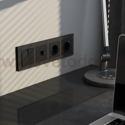 Рамка на 4 поста Senso (черный, стекло soft-touch) W0043108 Werkel