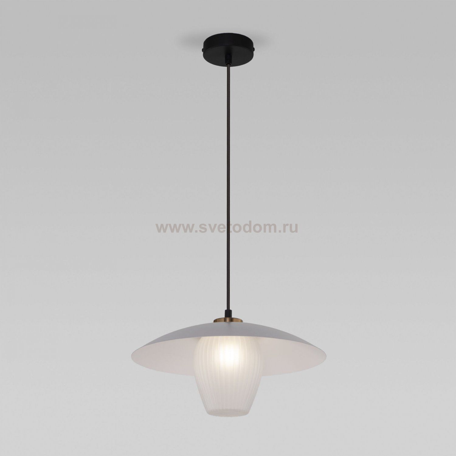 Подвесная люстра Eurosvet 50259/1 белый/матовый Kamari