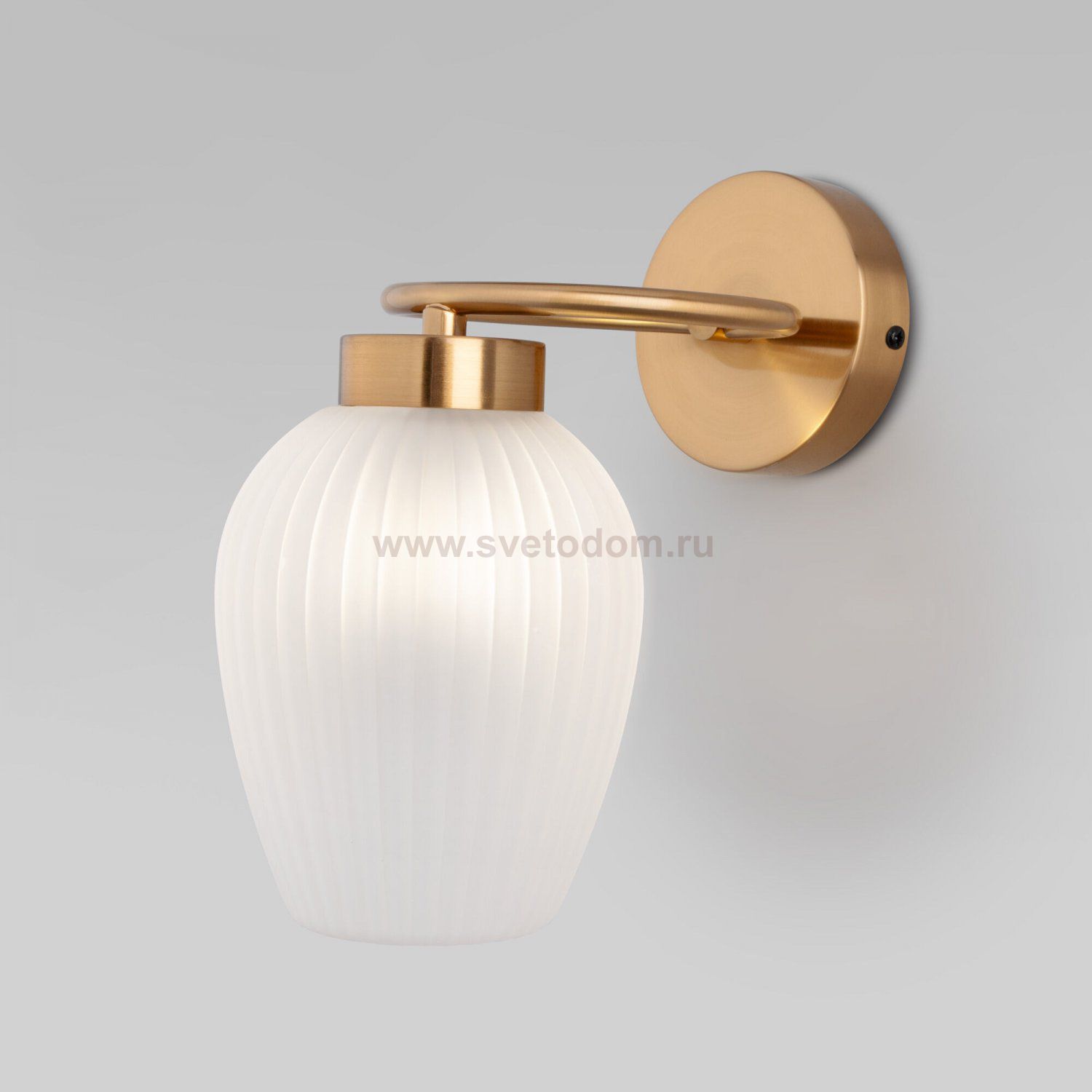 Настенный светильник бра Eurosvet 30184/1 латунь Alva