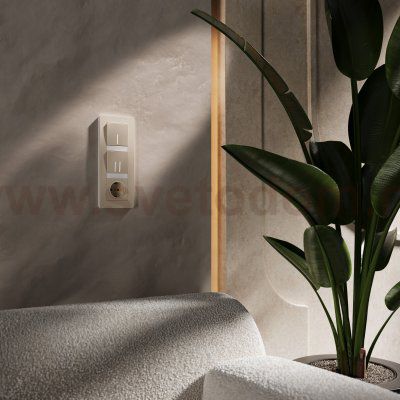 Рамка на 3 поста Split (айвори/белый, soft-touch) Werkel W0033066