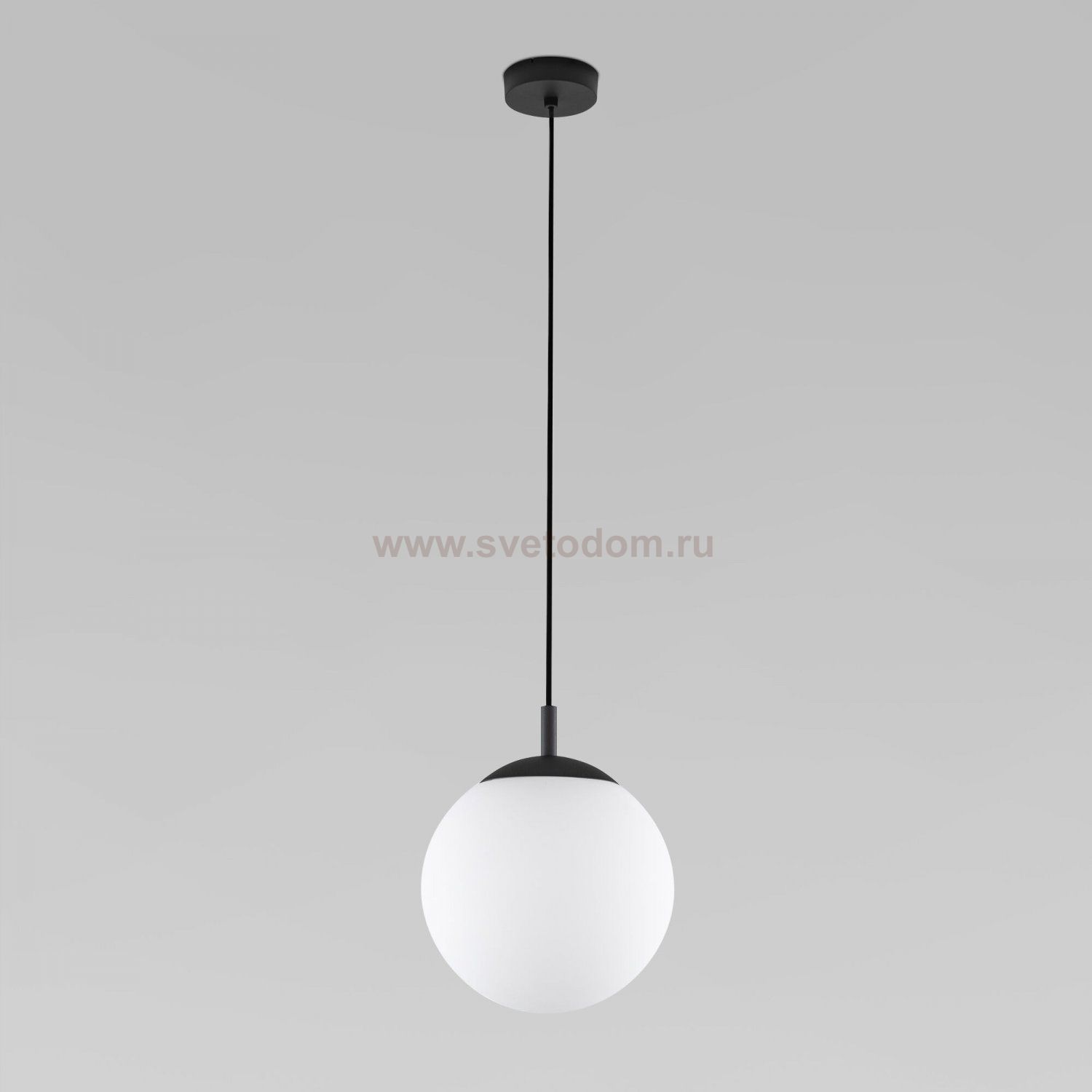 Подвесной светильник со стеклянным плафоном Eurosvet 5670 Esme