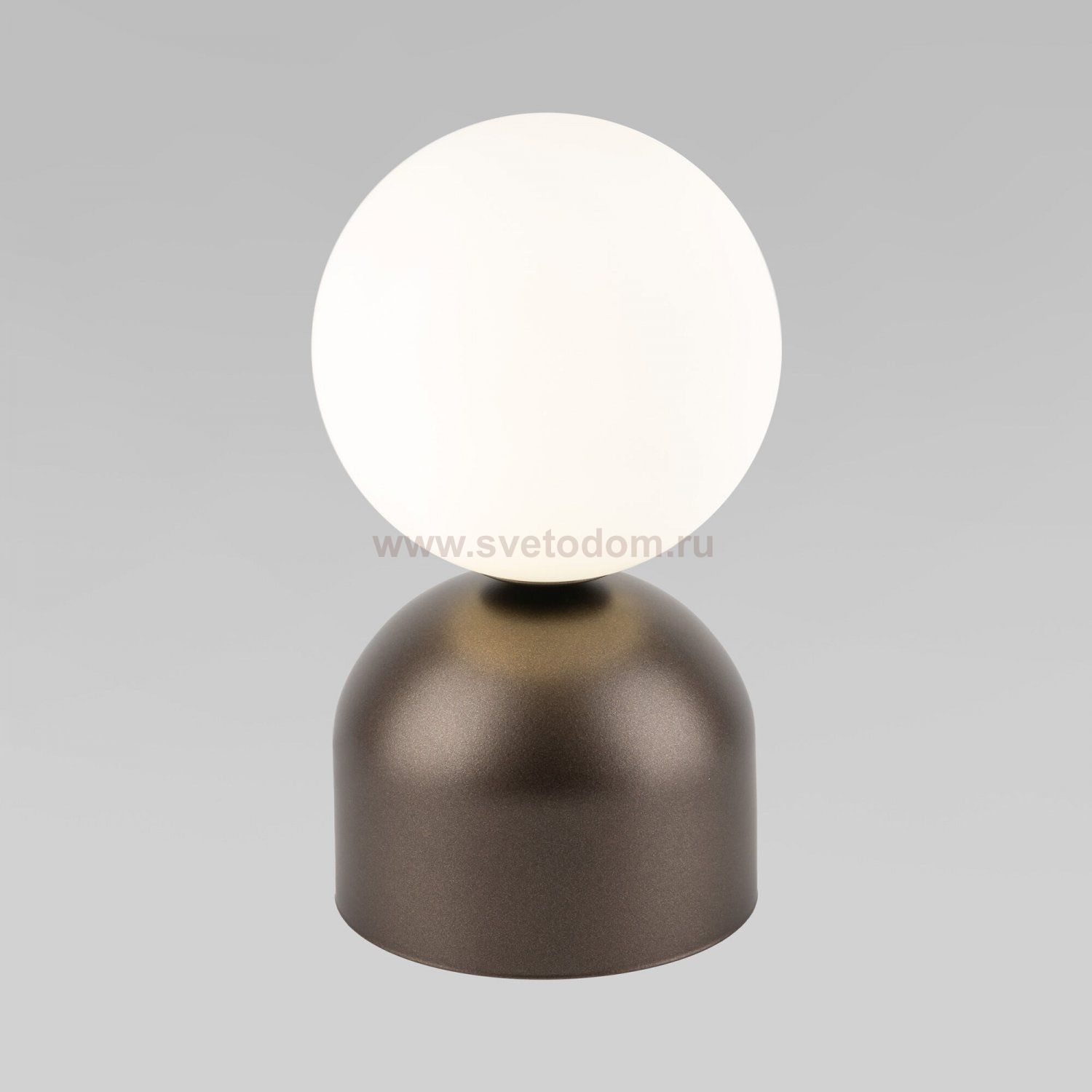 Настольный светильник со стеклянным плафоном Eurosvet 16043 Miki