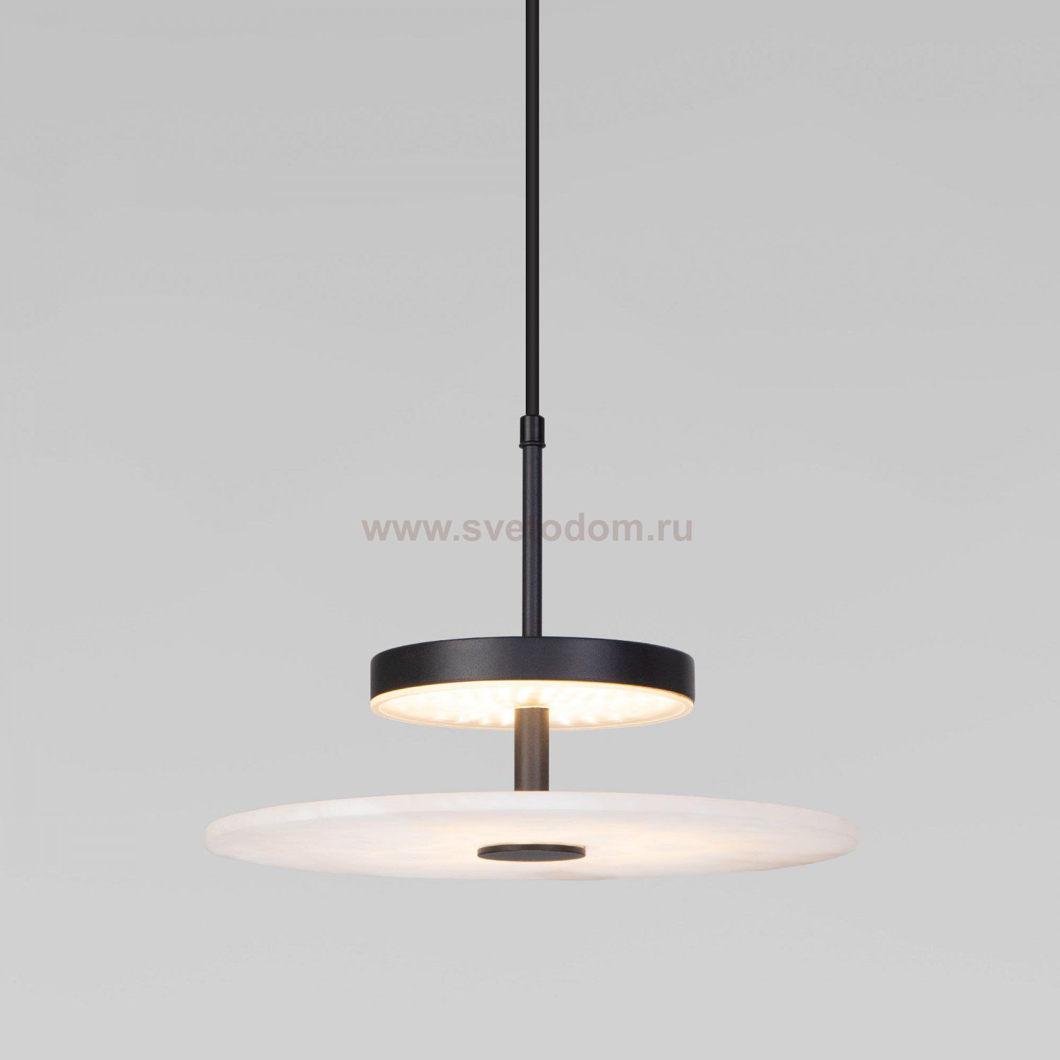 Светодиодный подвесной светильник с мраморным рассеивателем 40342 LED черный