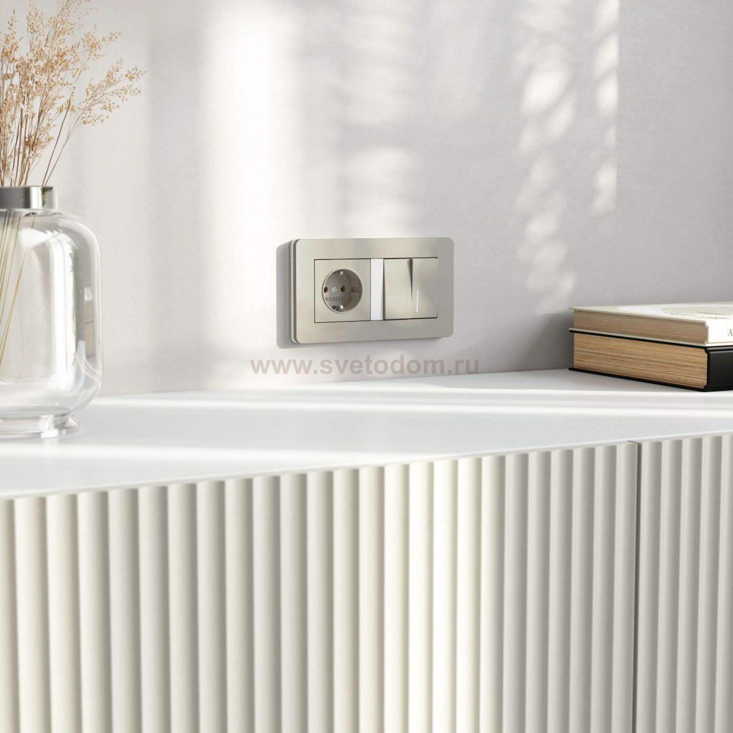 Выключатель двухклавишный проходной с подсветкой (дымчатый) Werkel W1222104