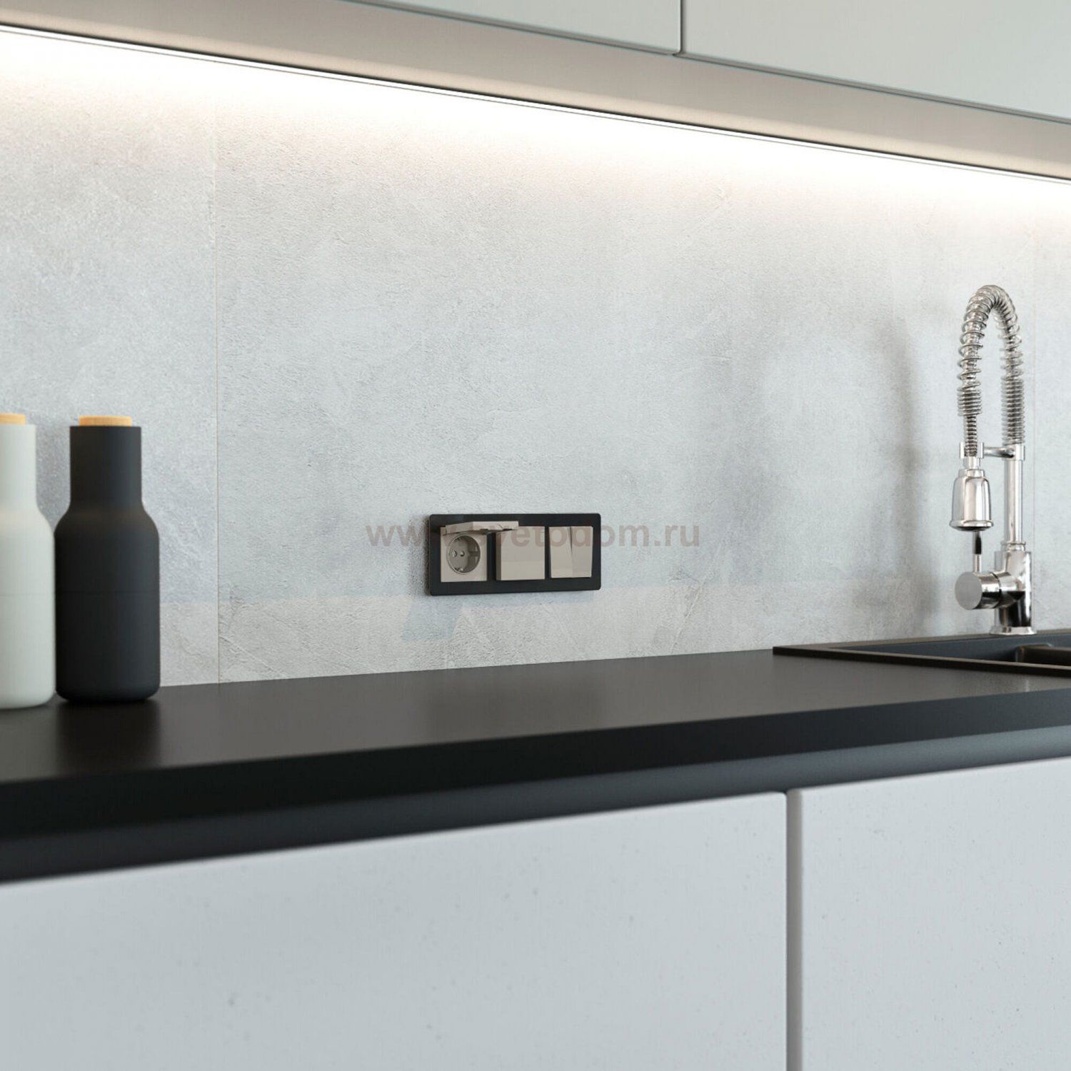 Перекрестный выключатель двухклавишный (дымчатый) Werkel W1223004