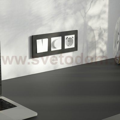 Розетка с заземлением, шторками и USB тип A+C (белый матовый) Werkel W1171761