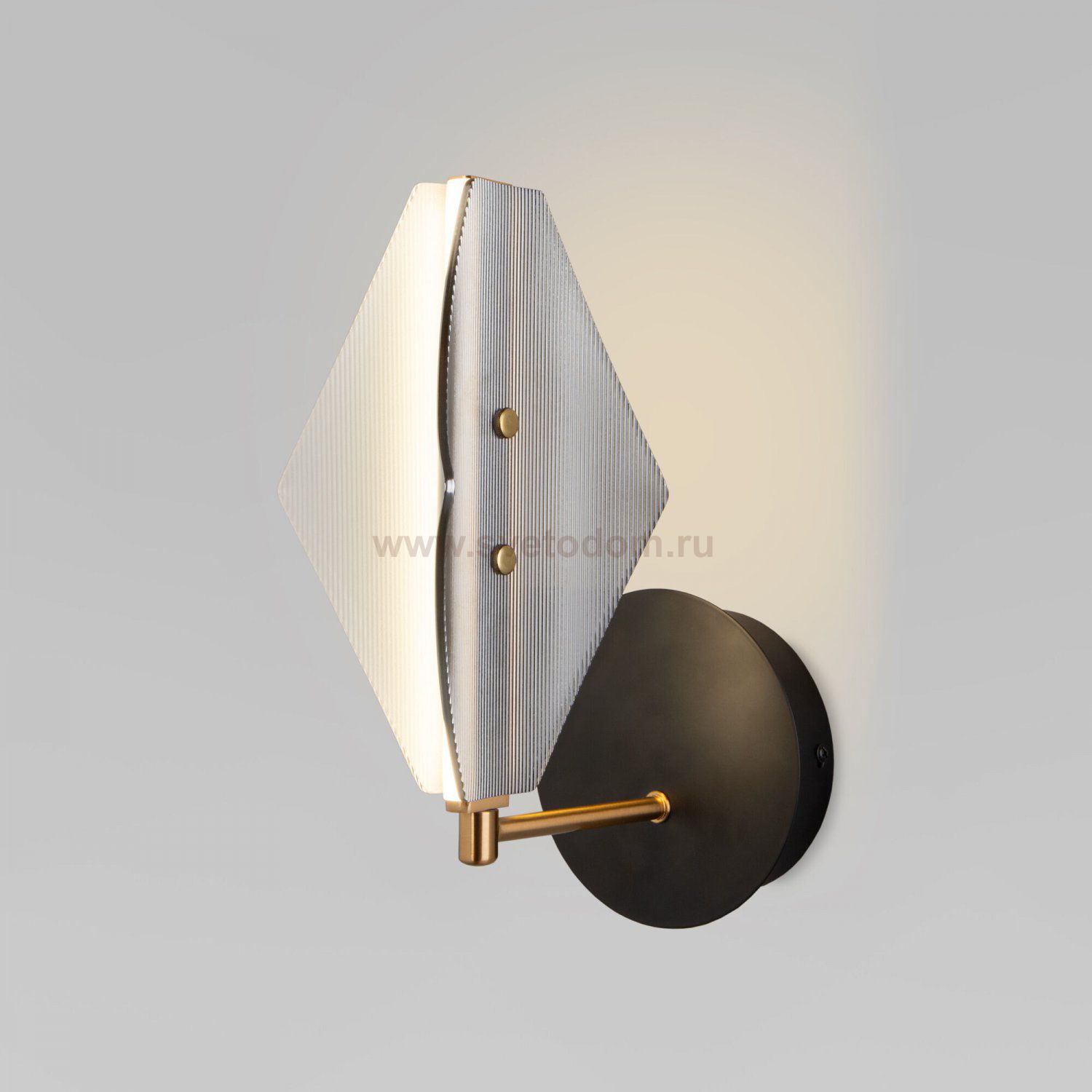 Настенный светодиодный светильник 303054 LED латунь