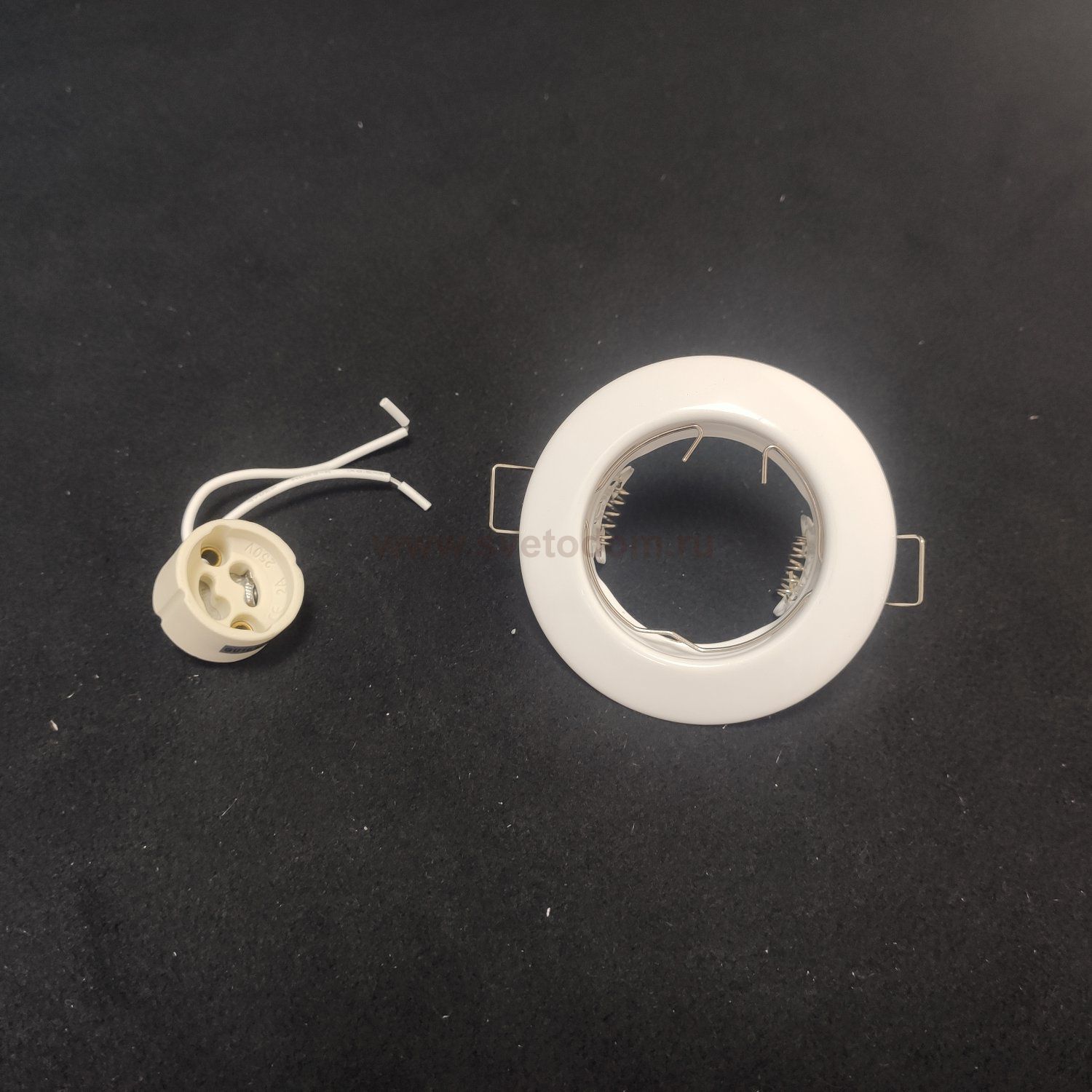 Светильник потолочный встраиваемый белый Arte lamp A1203PL-1WH PRAKTISCH