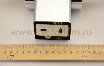 Светильник для ванных комнат с лампочками LED Svetodom 2444969