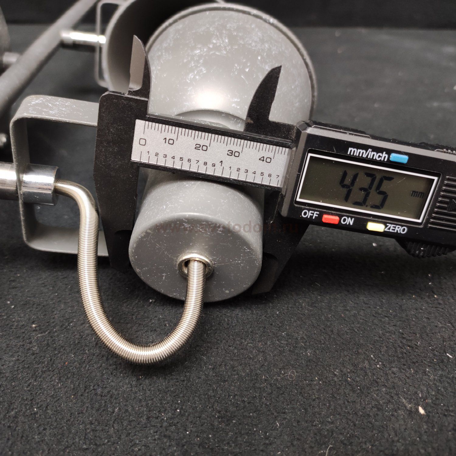 Светильник потолочный Arte lamp A1677PL-4GY JOVI