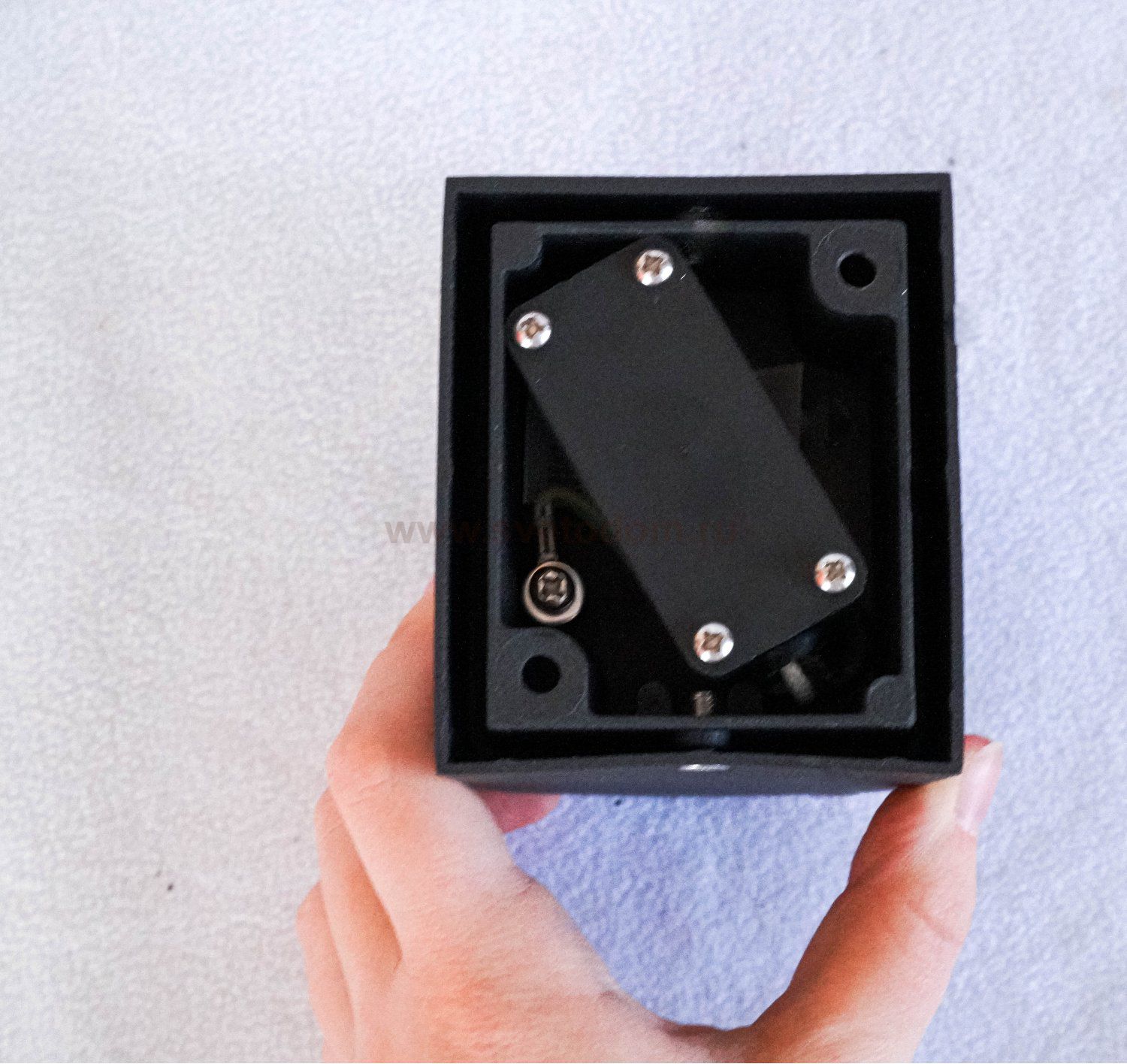 Светильник настенный Arte Lamp A3102AL-1BK черный COMPASS