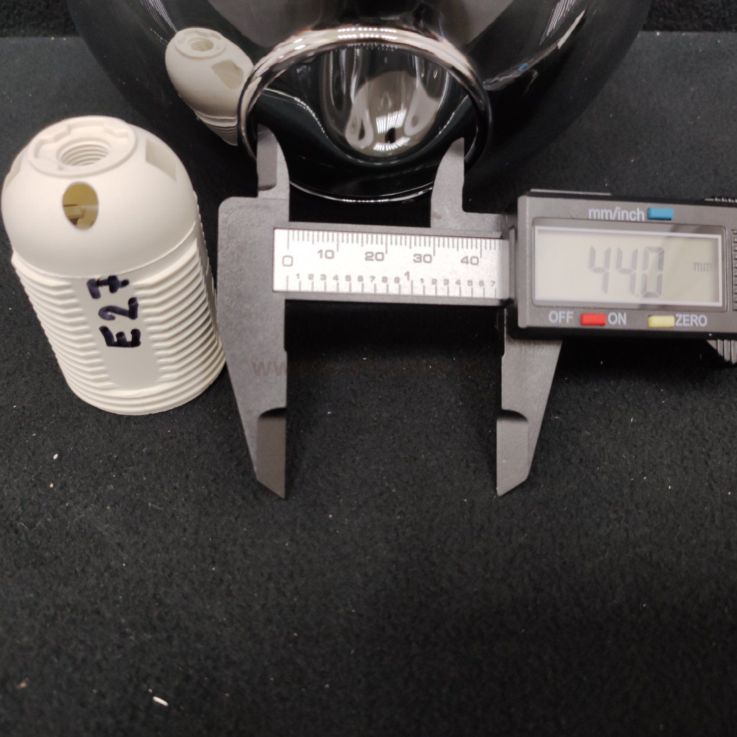 Люстра на штанге Arte lamp A4103SP-6PB YUKA