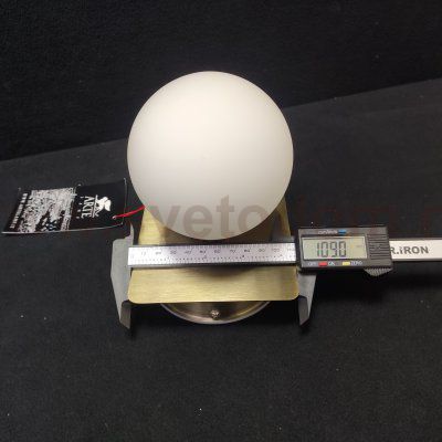 Светильник для ванных комнат с лампочками LED Svetodom 2722392