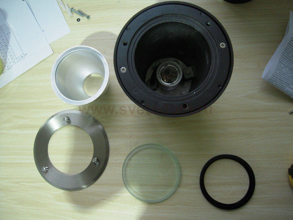 Светильник встраиваемый в грунт Arte lamp A6014IN-1SS PIAZZA