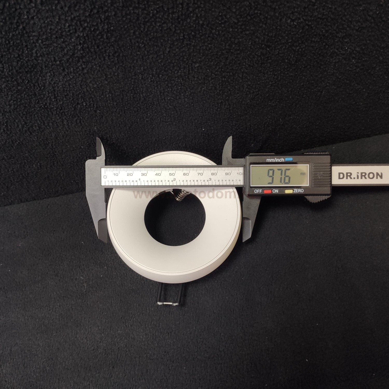 Светильник потолочный Arte lamp A6665PL-1WH HEZE