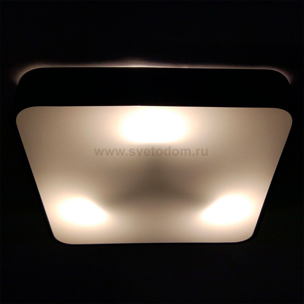 Светильник потолочный 400*400мм белый 3*E27 Arte lamp A7210PL-3WH Cosmopolitan
