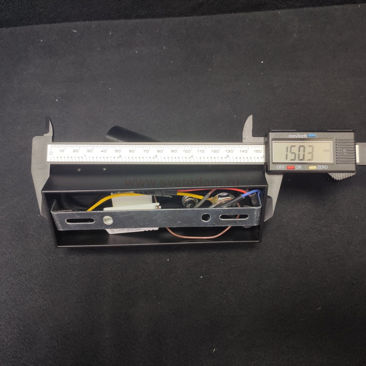 Светильник настенный бра Arte Lamp A8236AP-1BK ADHIL