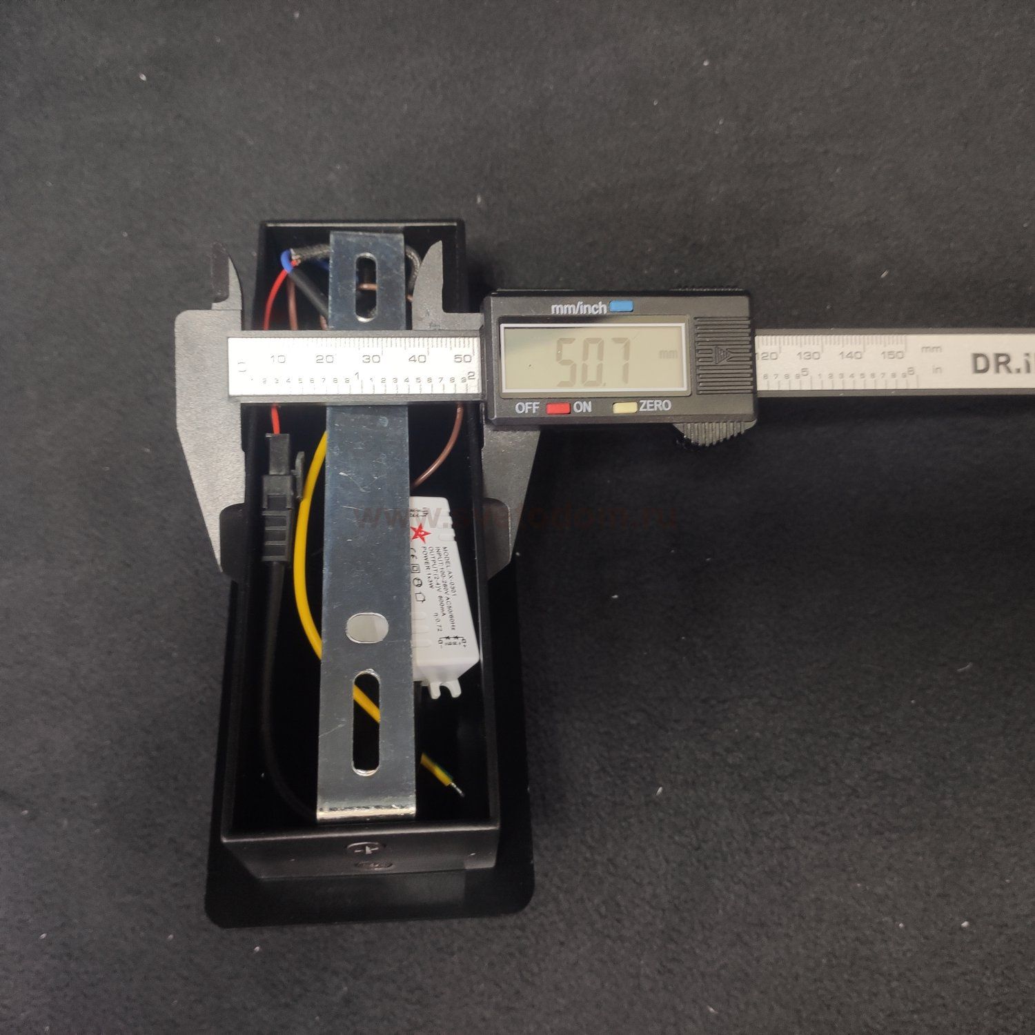 Светильник настенный бра Arte Lamp A8236AP-1BK ADHIL