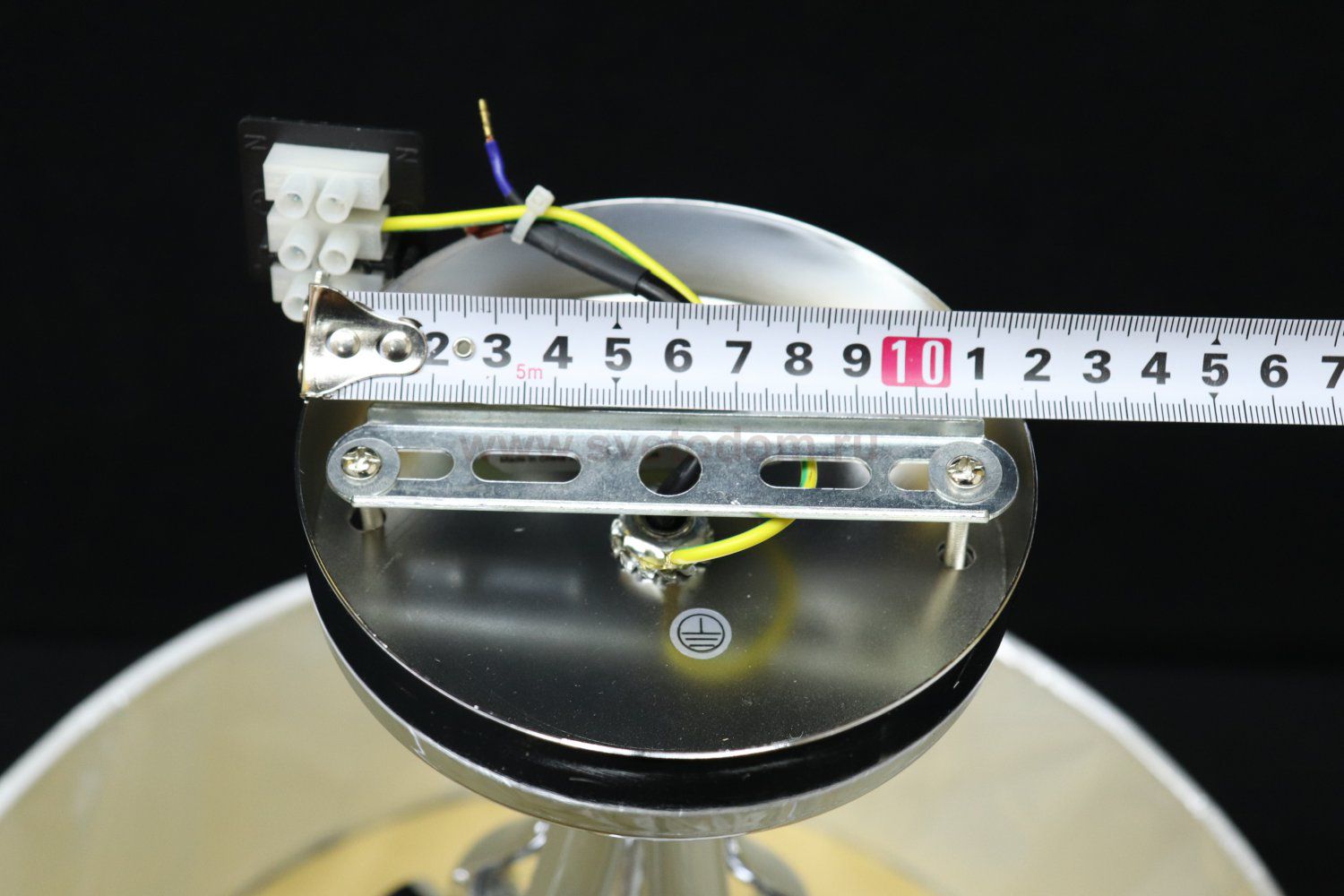 Люстра в виде абажура Arte Lamp A8640PL-3CC